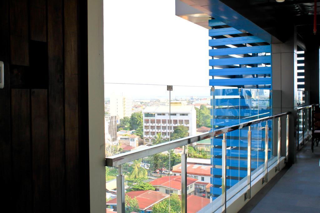 Azia Suites And Residences Cebu Exterior foto